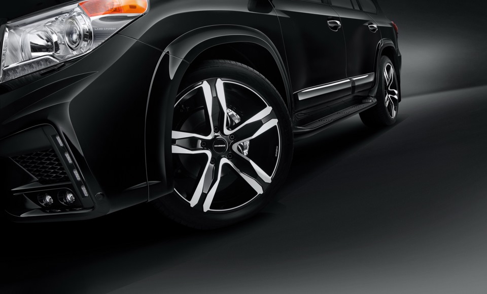 Camry khann. Toyota Land Cruiser 200 диски Khann. Диски Khann r22. Диски Khann на ленд Крузер 200. Khann r22 lc200.