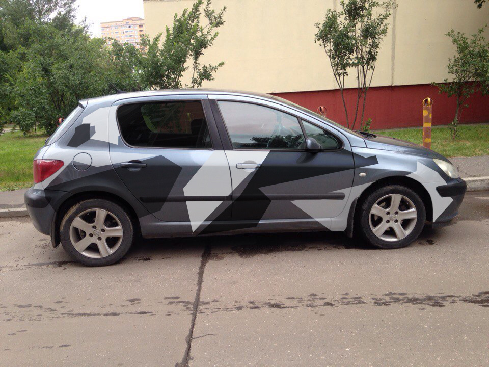 Peugeot 307 в камуфляже