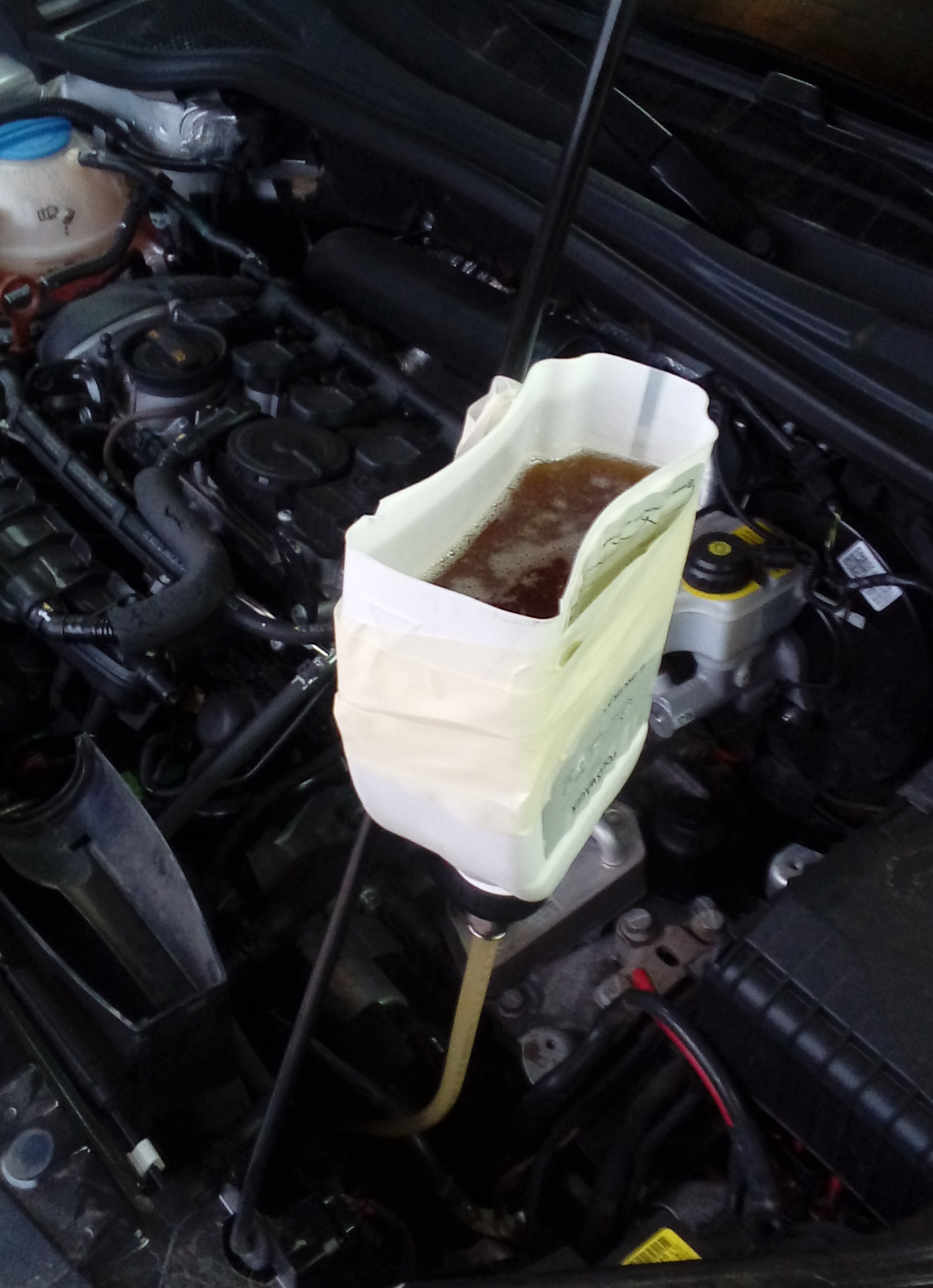 Замена масла в дсг шкода йети. Dq250 замена масла. Skoda yeti 1. Шкода етти замена масла в дсг. Замена масла в мехатронике dsg 7.