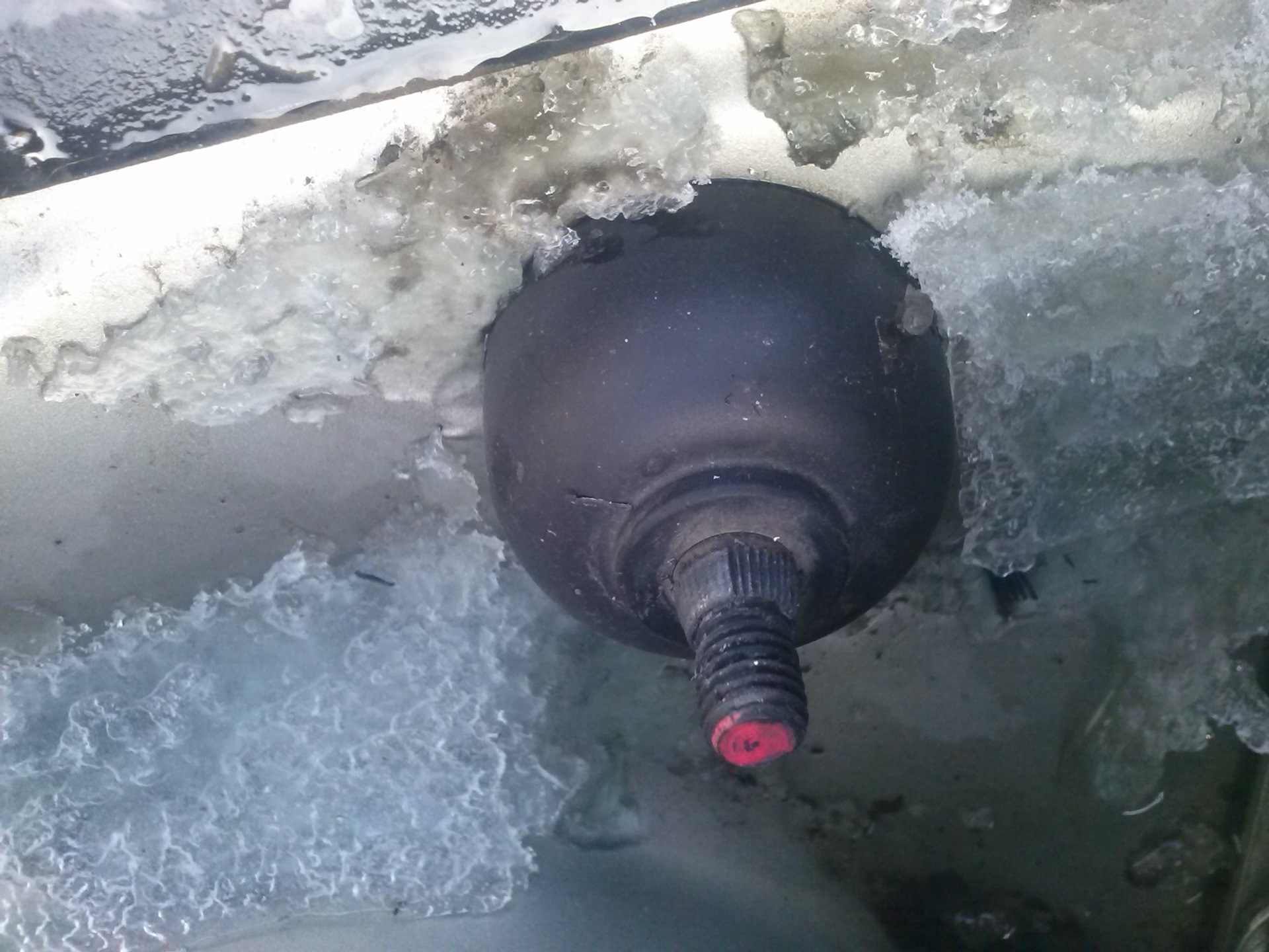 Сломался дворник — Renault Duster (1G), 1,5 л, 2014 года | поломка | DRIVE2