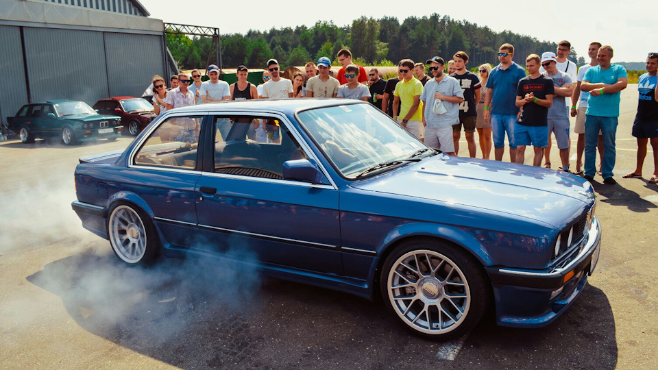 BMW 3 <b>series</b> Coupe 2.8 Ti Alpina blau | DRIVE2