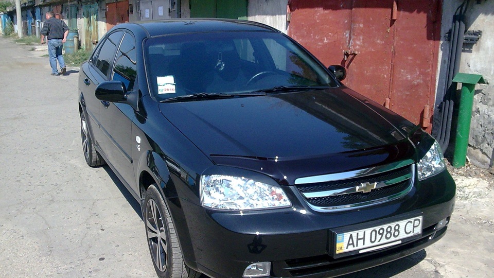 Chevrolet Lacetti Hatchback чёрный капот