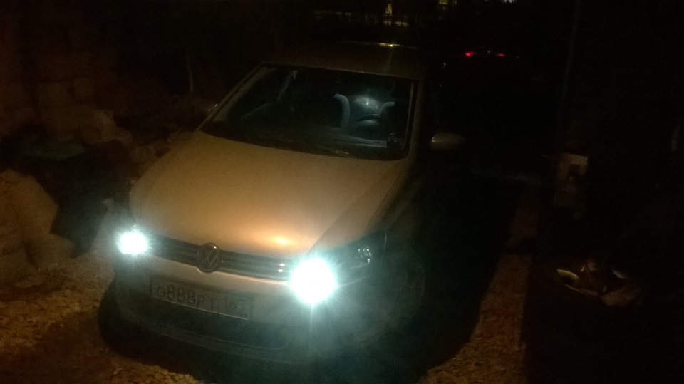 Новые лампы в габариты — Volkswagen Polo Sedan, 1,6 л, 2010 года ...