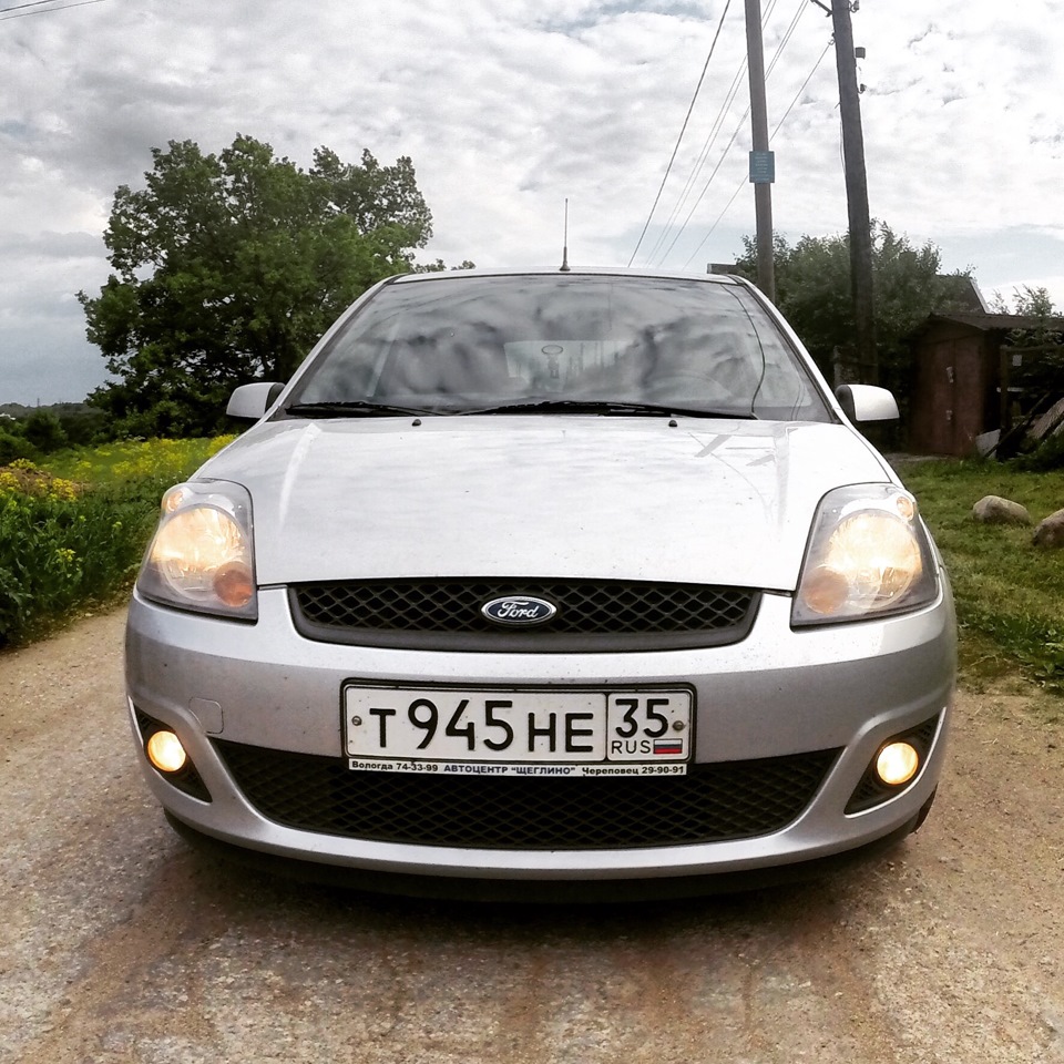 езжу и радуюсь — Ford Fiesta (Mk V), 2007 года | наблюдение | DRIVE2