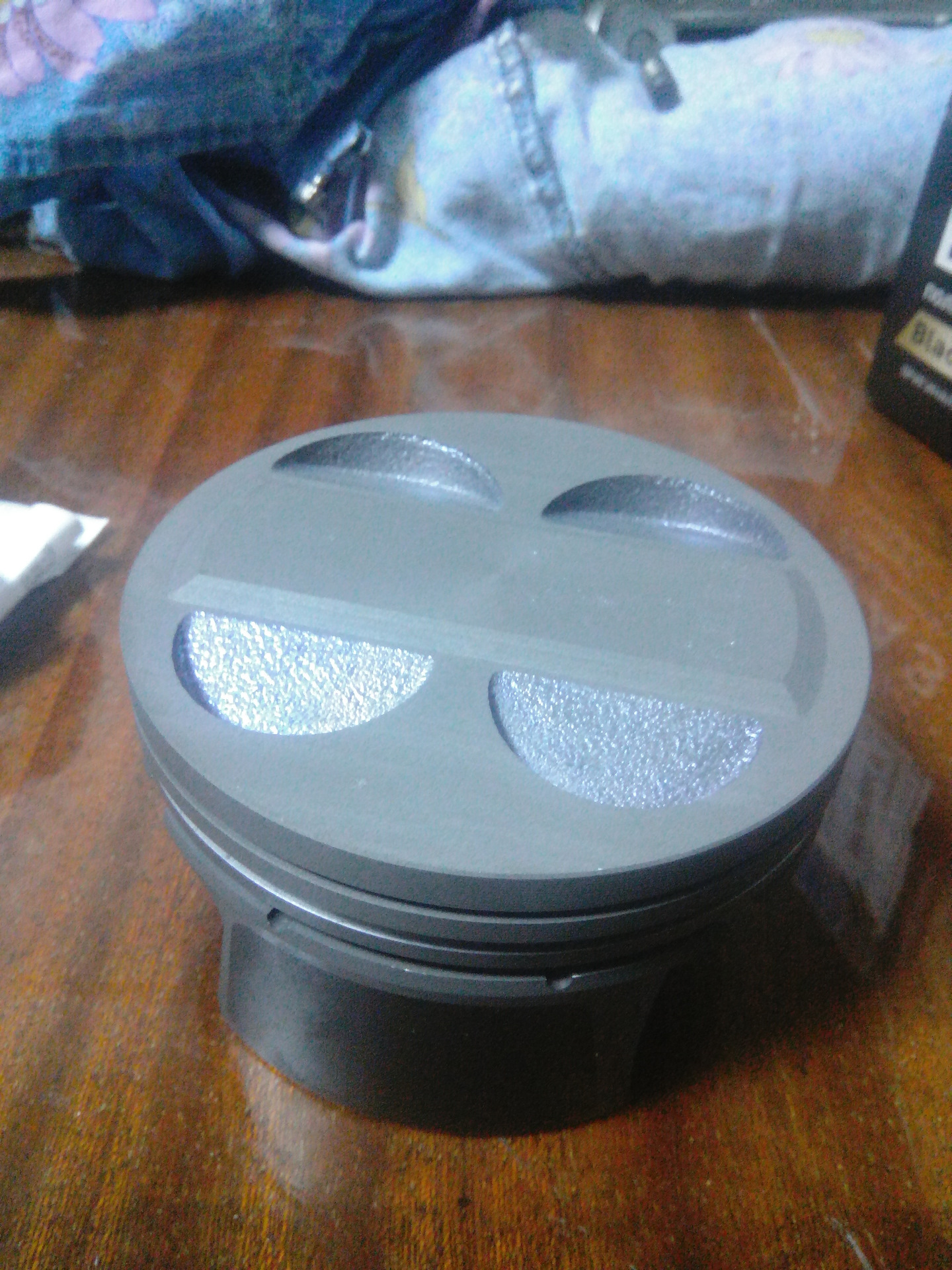 120 мотор поршень. 120 мотор поршень. Поршень тойота королла 1. Поршня ваз 2112 16 клапанов 1. Поршня 120 124 126.