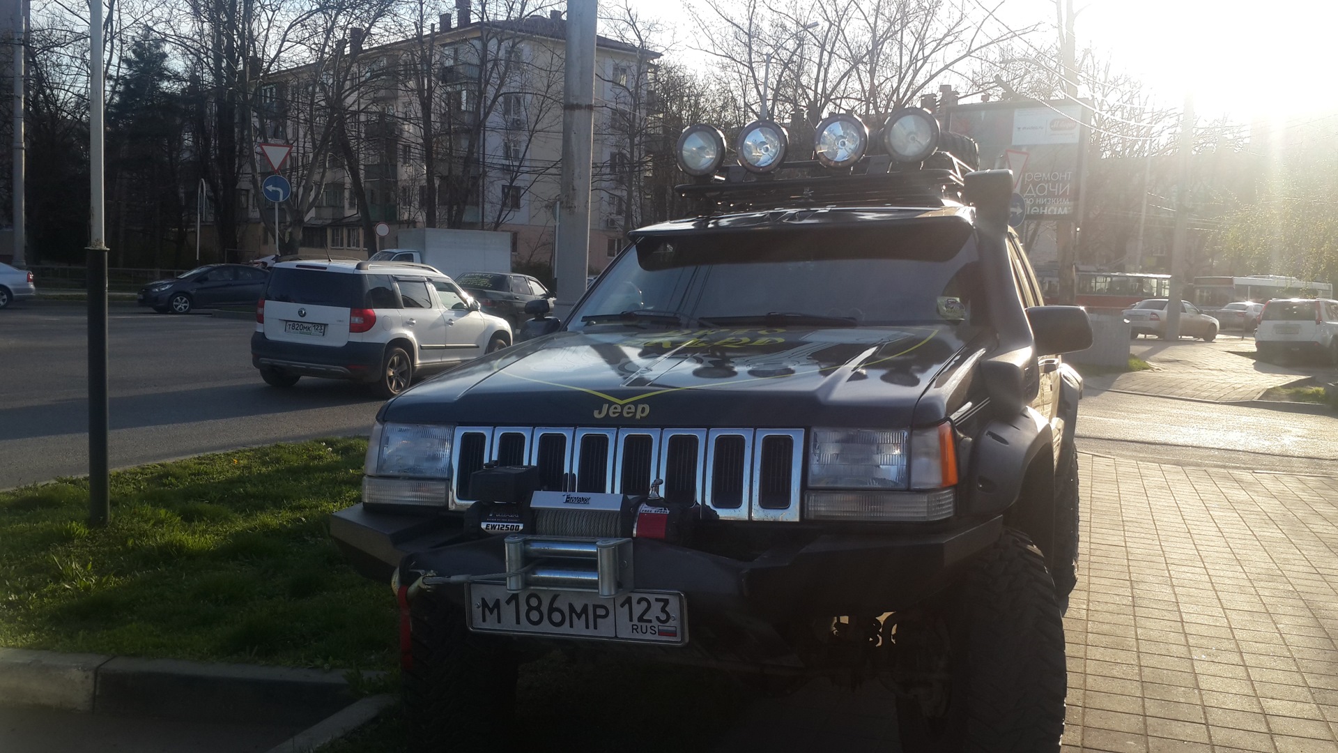 Jeep Grand Cherokee (ZJ) 5.2 бензиновый 1993 | Feniks на DRIVE2