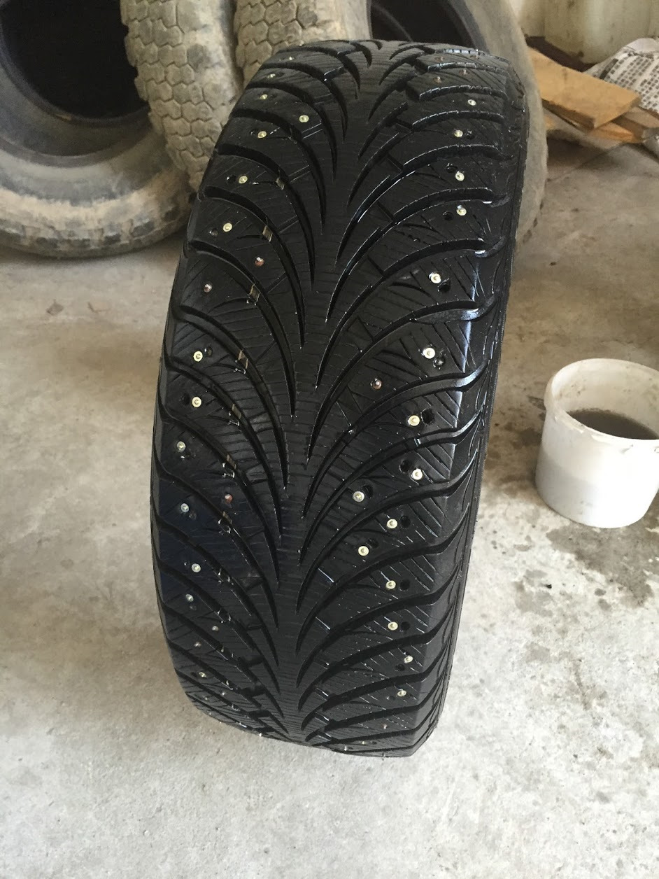 Замена масла в коробке + ошиповка резины — Toyota Auris (1G), 0,5 л ...