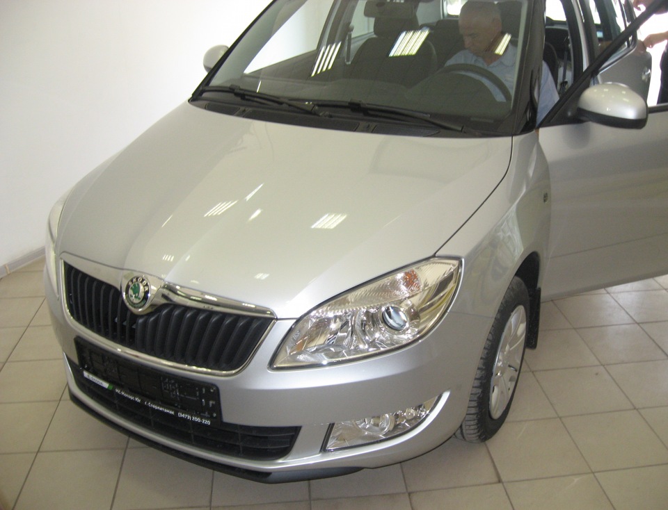 И так встречаем Skoda Fabia II — Skoda Fabia Mk2, 1,4 л., 2012 года ...