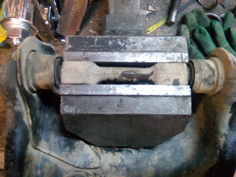 появился стук спереди при трогании… — Isuzu Bighorn (II), 3,1 л, 1995 ...