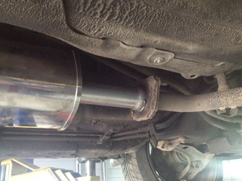Выхлопная система — Nissan Almera II (N16), 1,8 л., 2005 года | визит ...
