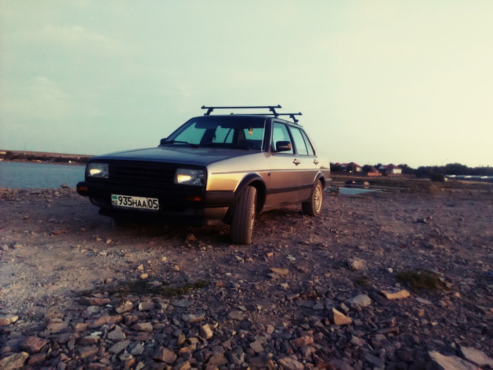 Облик Джетты немного изменился) — Volkswagen Jetta II, 1,6 л, 1989 года ...