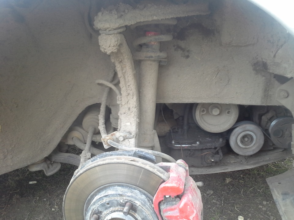 генератор, ролик ГУРа, Крышка клапанов. — Mitsubishi Galant (8G), 2,5 л ...