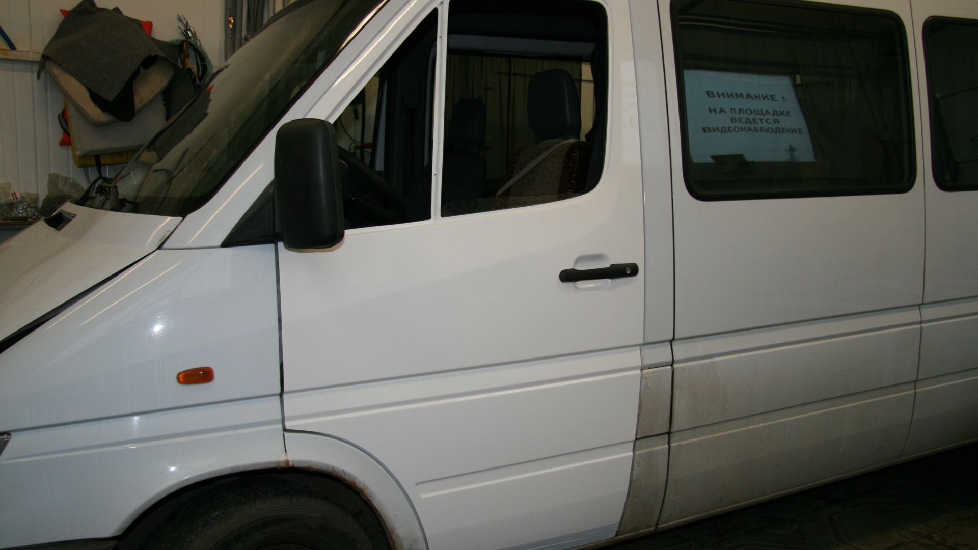 Mercedes-Benz Sprinter (1G) 2.3 дизельный 2001 | стеклопластиковые детали  на DRIVE2