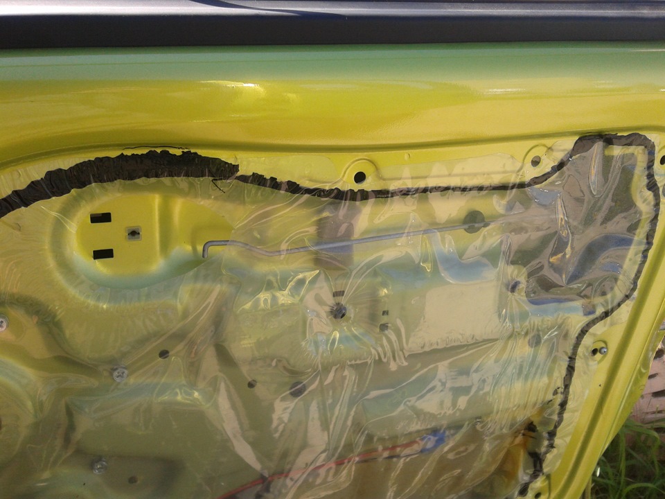 шумка передних дверей — Daewoo Matiz (M100, M150), 0,8 л, 2012 года ...