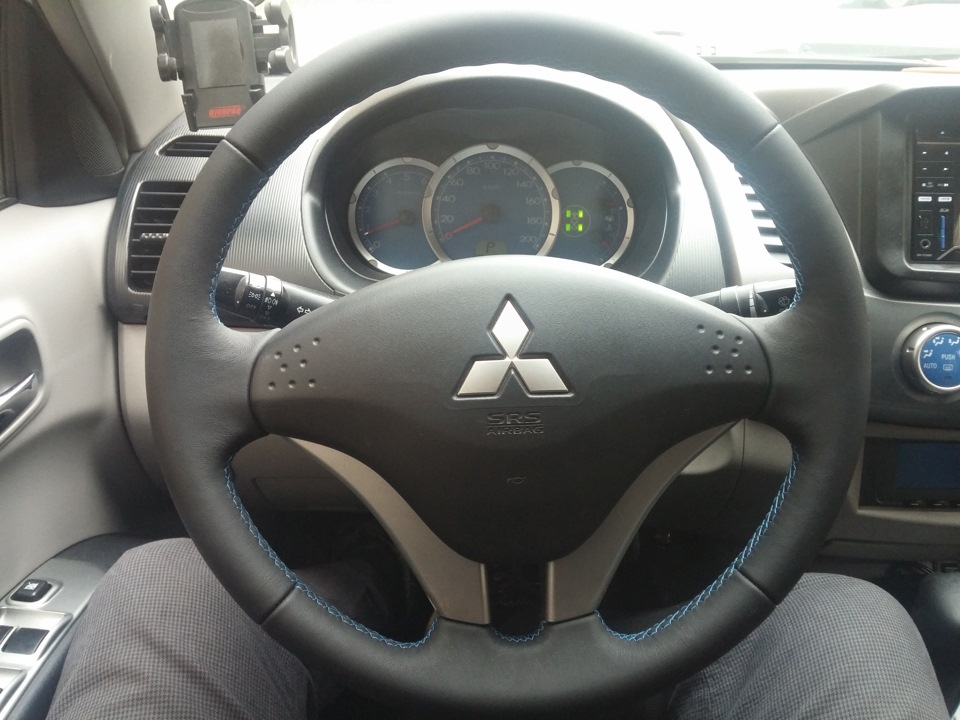 Как снять руль l200