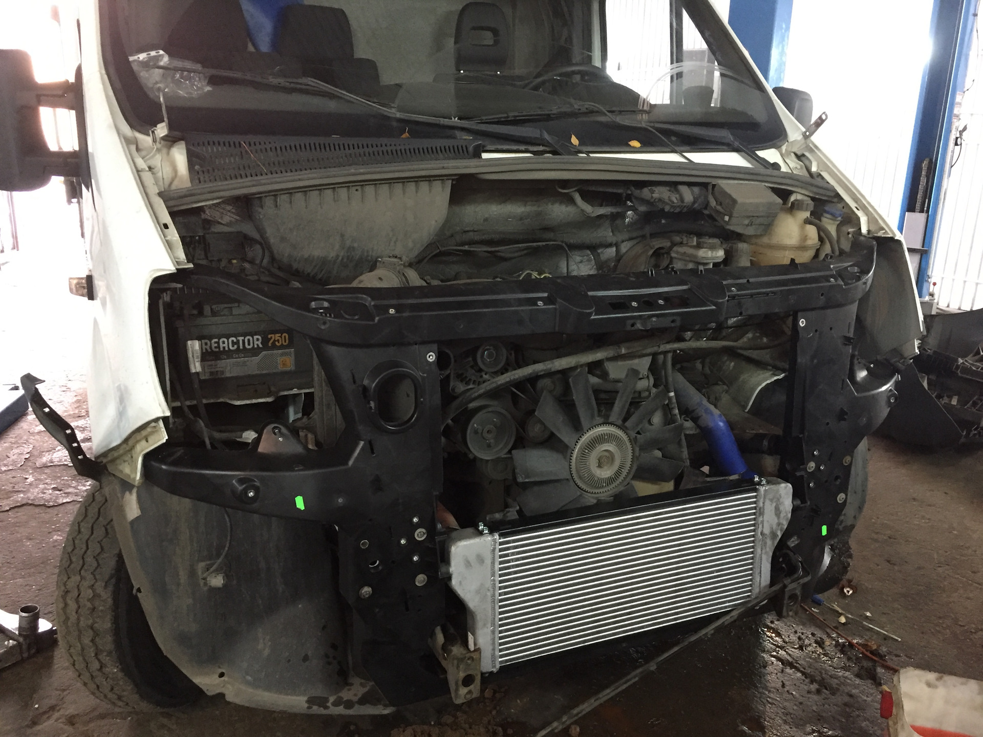 газель некст битая. газель некст евро 5. разбор газель некст. бампер газель некст. разбор некст.