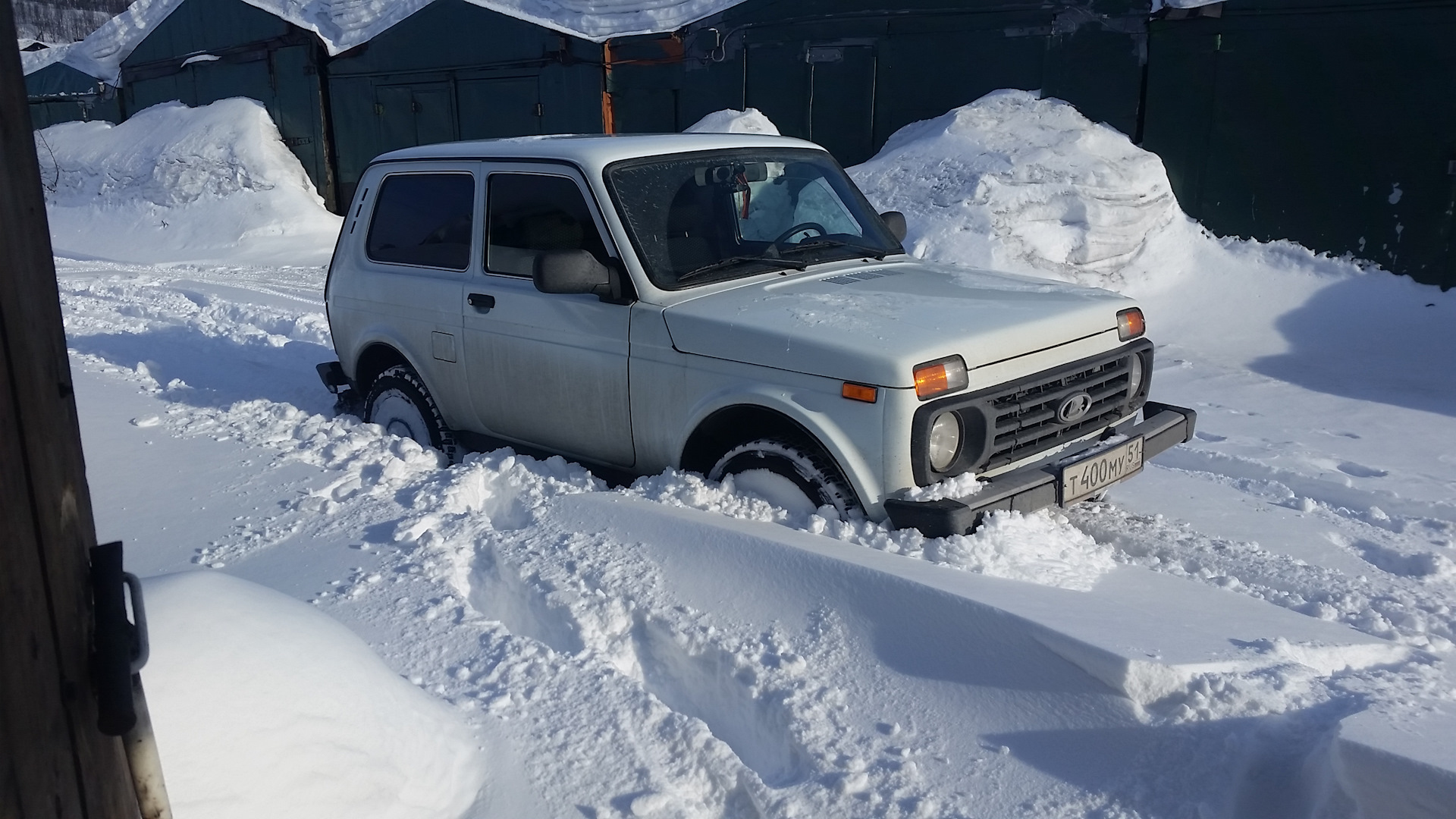 Lada 4x4 3D 1.7 бензиновый 2016 | Снежная королева на DRIVE2