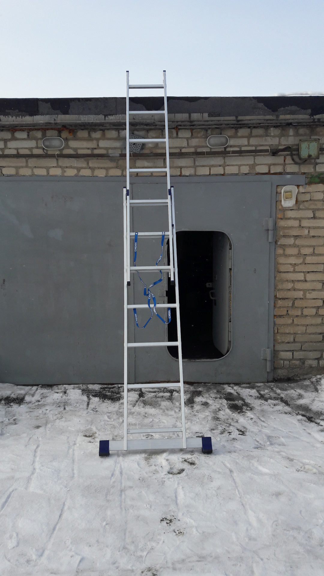 Алюминиевая лестница в гараж Сибин 2/7 — DRIVE2