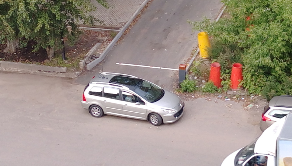 №4 Лампочки и предохранители — Peugeot 307 SW, 1,6 л, 2006 года ...