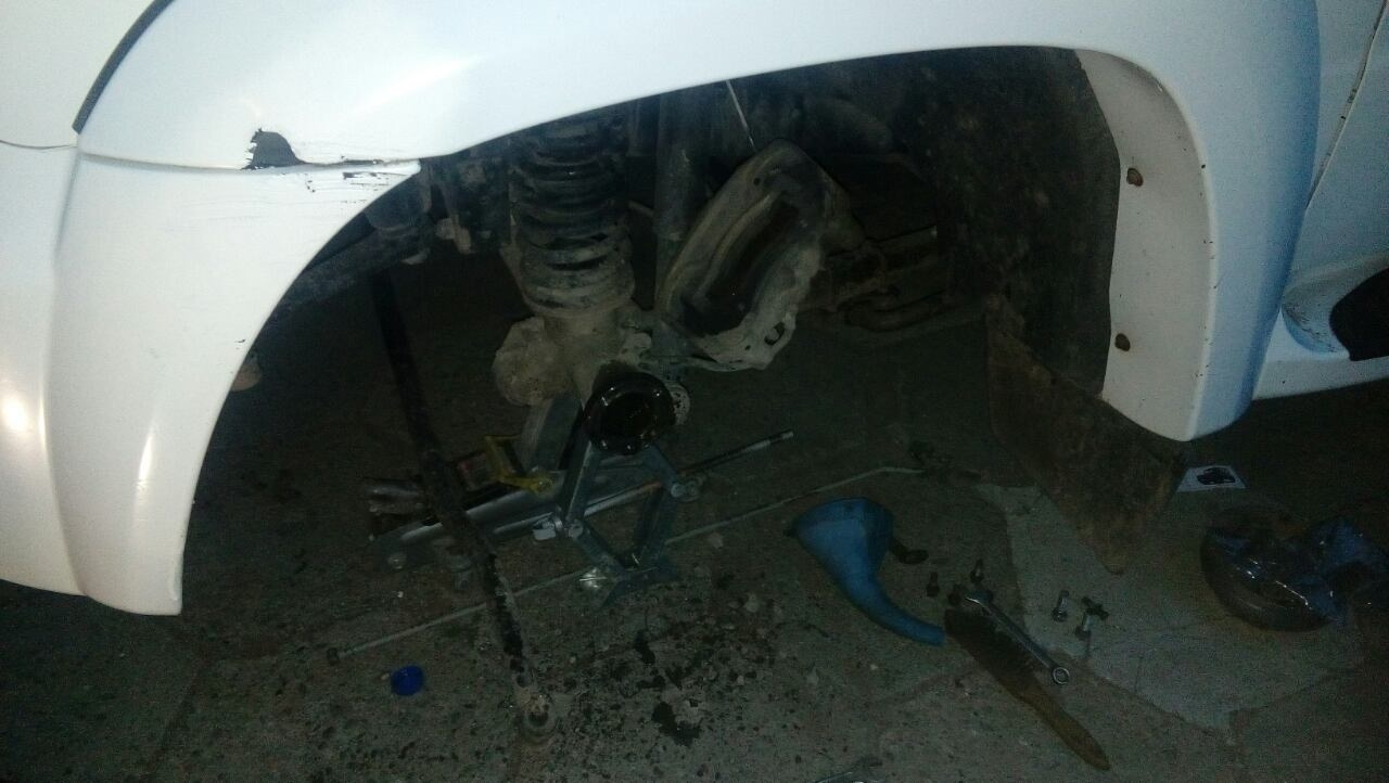 Замена сальника моста. Регулировка шкворней. — УАЗ Patriot, 2,7 л, 2015 ...