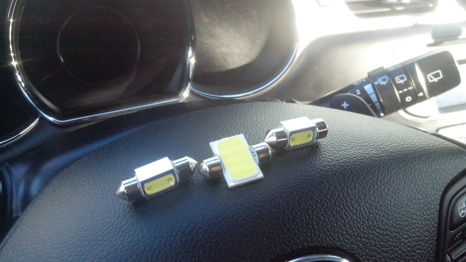 The Leds In The Ceiling Interior Logbook Kia Ceed 2014 On