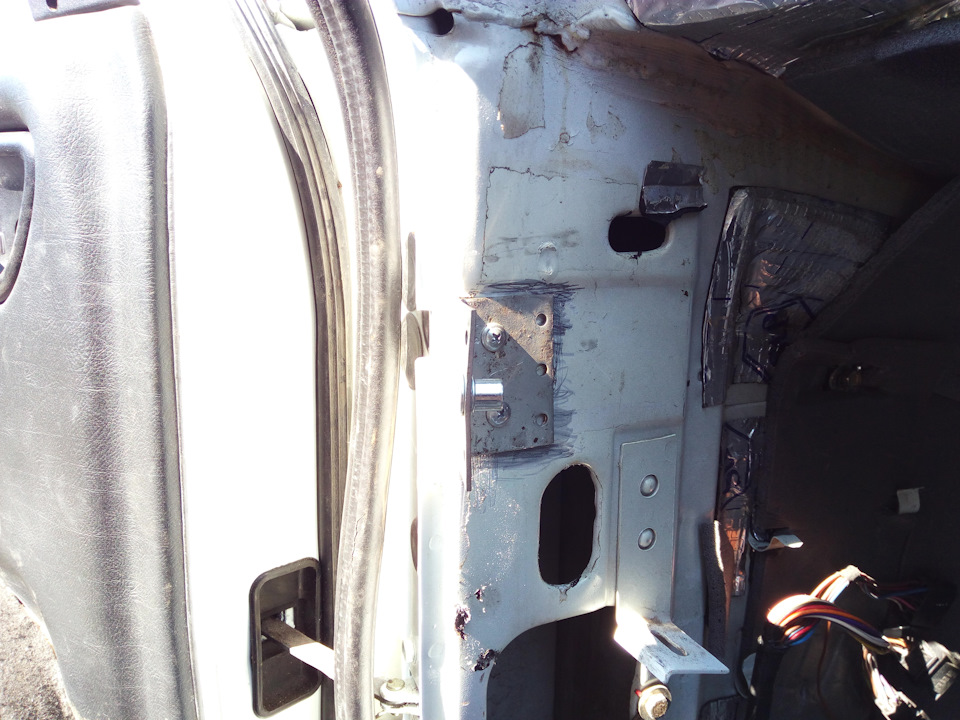 уголок 1 — ГАЗ 3110