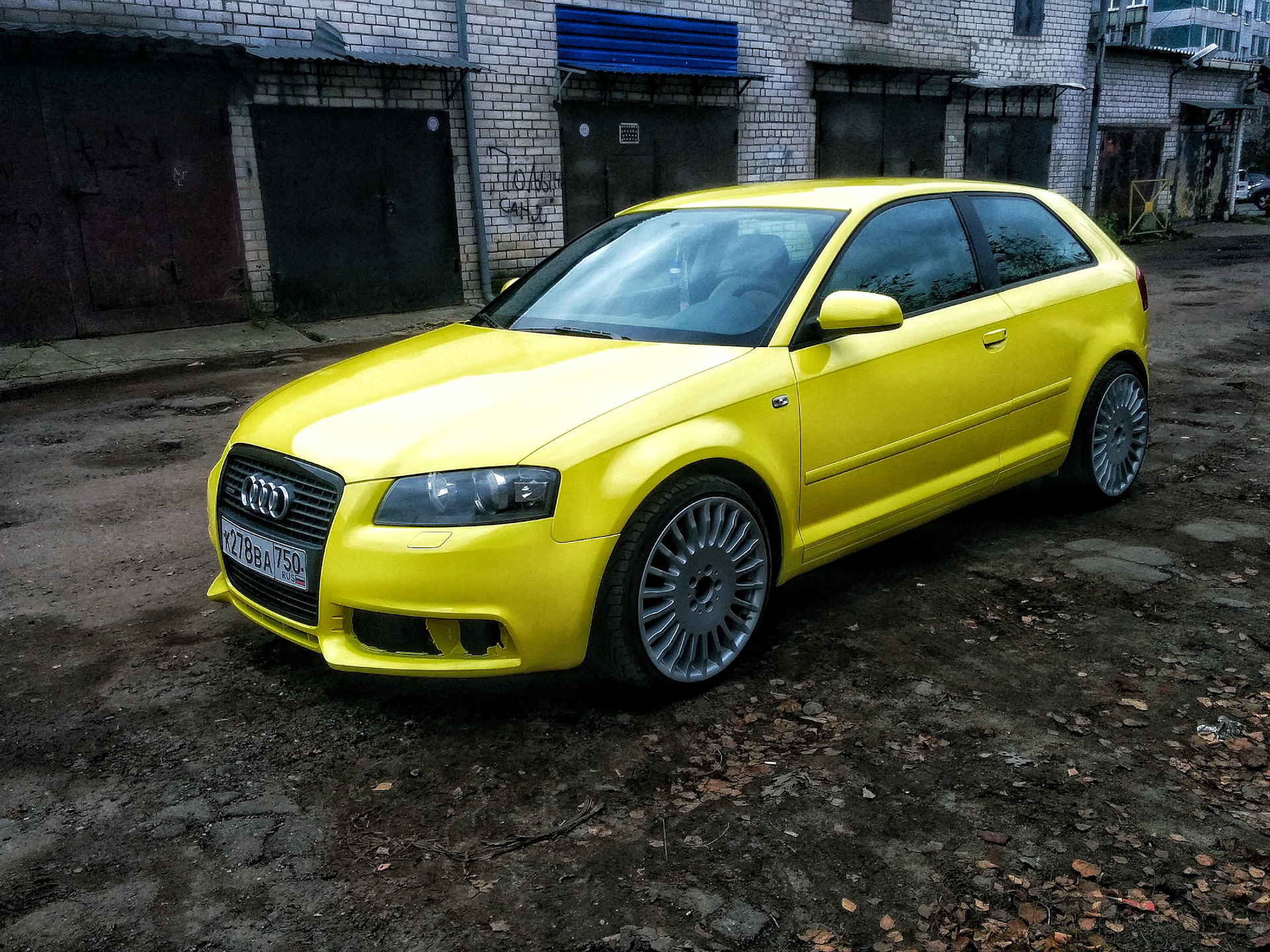 А3 8p. Ауди а3 8p 2005. Audi a3 желтая. Audi a3 II (8p). Ауди а3 хэтчбек 2005.