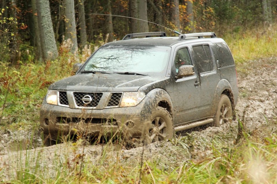 Патфайндер r51 фото. Nissan Pathfinder. Ниссан Патфайндер 2023. Nissan Pathfinder r49. Nissan Pathfinder 2012.