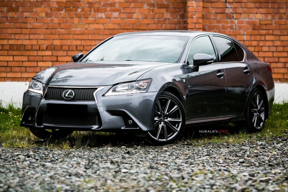 Lexus gs350 fsport r18