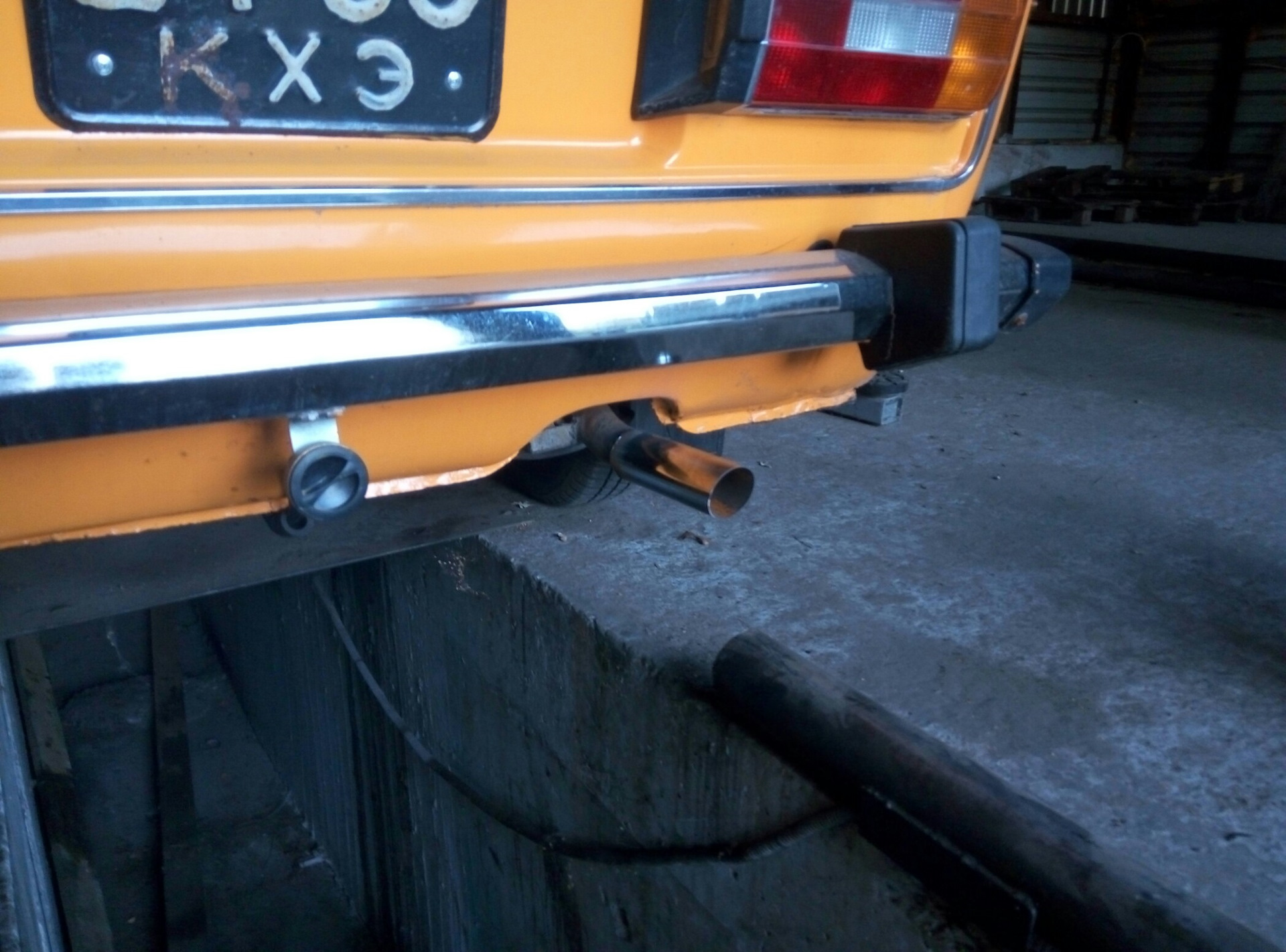 Новый глушитель, стронгер заместь резонатора и старая насадка на глушак ...