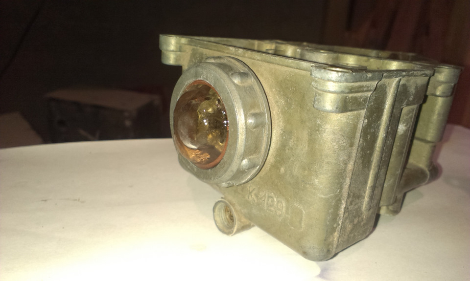 Карб в культурном шоке, аж глаз выпучил, однако впоследствии ситуация с выпуклостью вполне нормализовалась — ГАЗ 21