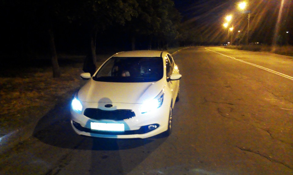 Ксенон — KIA Ceed (2G), 1,4 л, 2013 года | электроника | DRIVE2