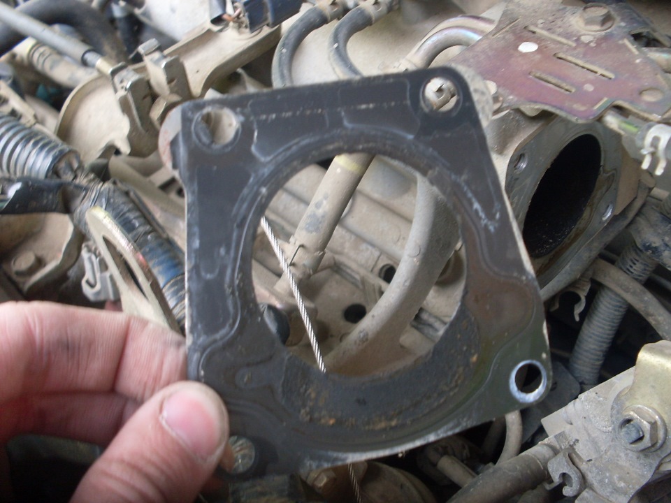 Нужен совет. Обучается ли сама дроссельная заслонка в течении ...