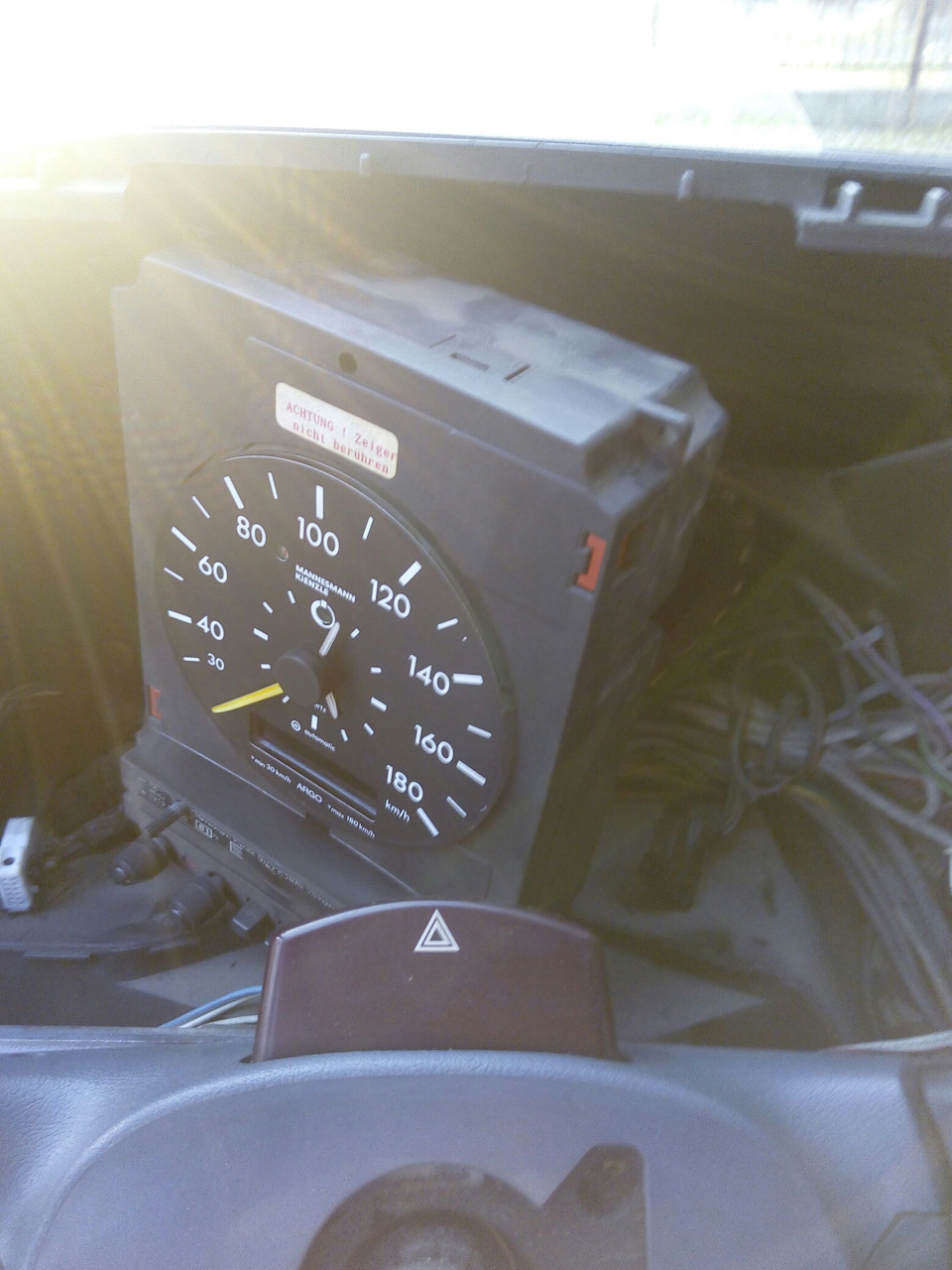 Замена лампочек в приборке — Mercedes-Benz Sprinter (1G), 2,9 л, 1997 ...