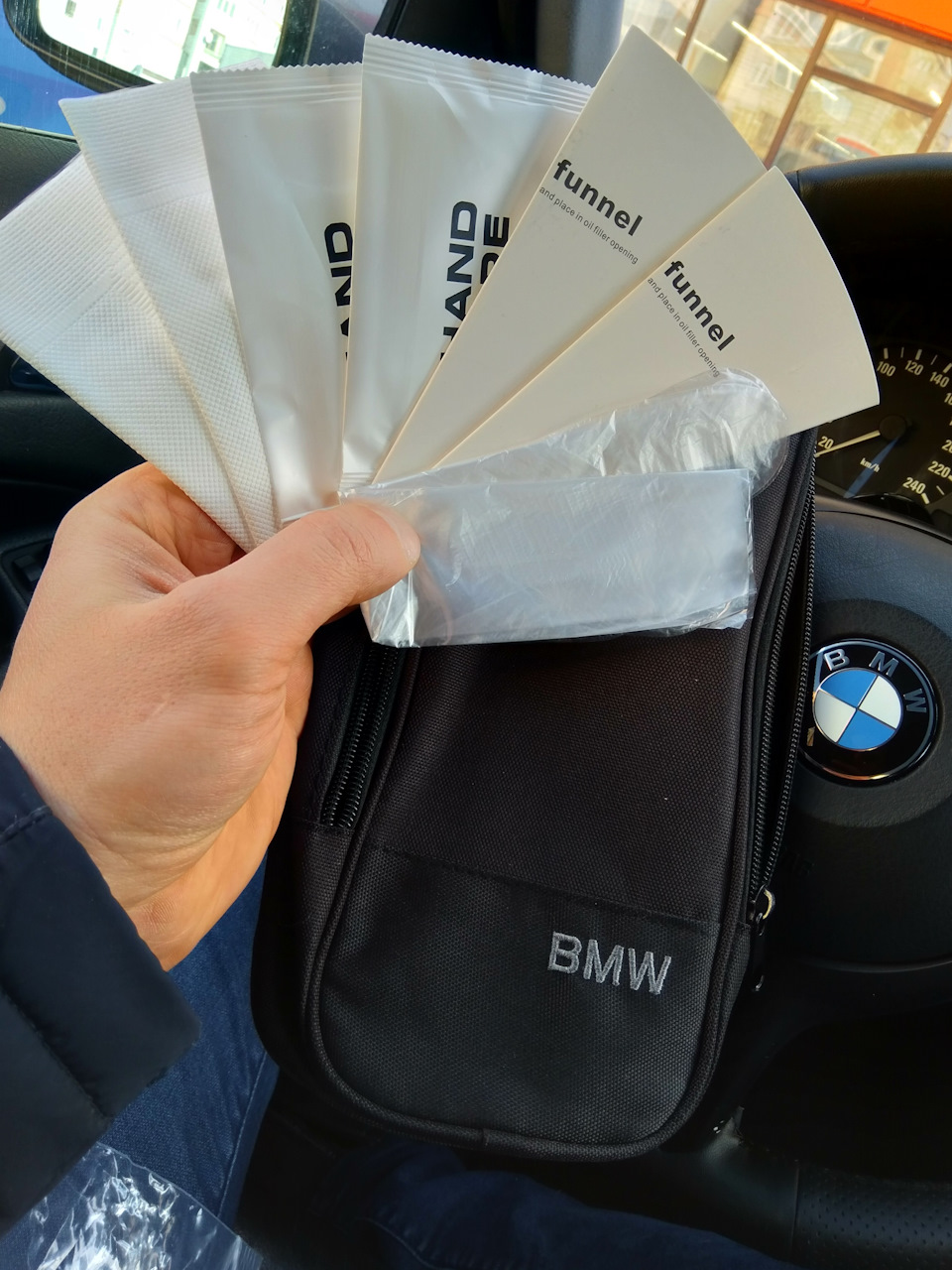 Чехол для канистры — BMW 3 series (E46), 2,2 л, 2002 года | аксессуары ...