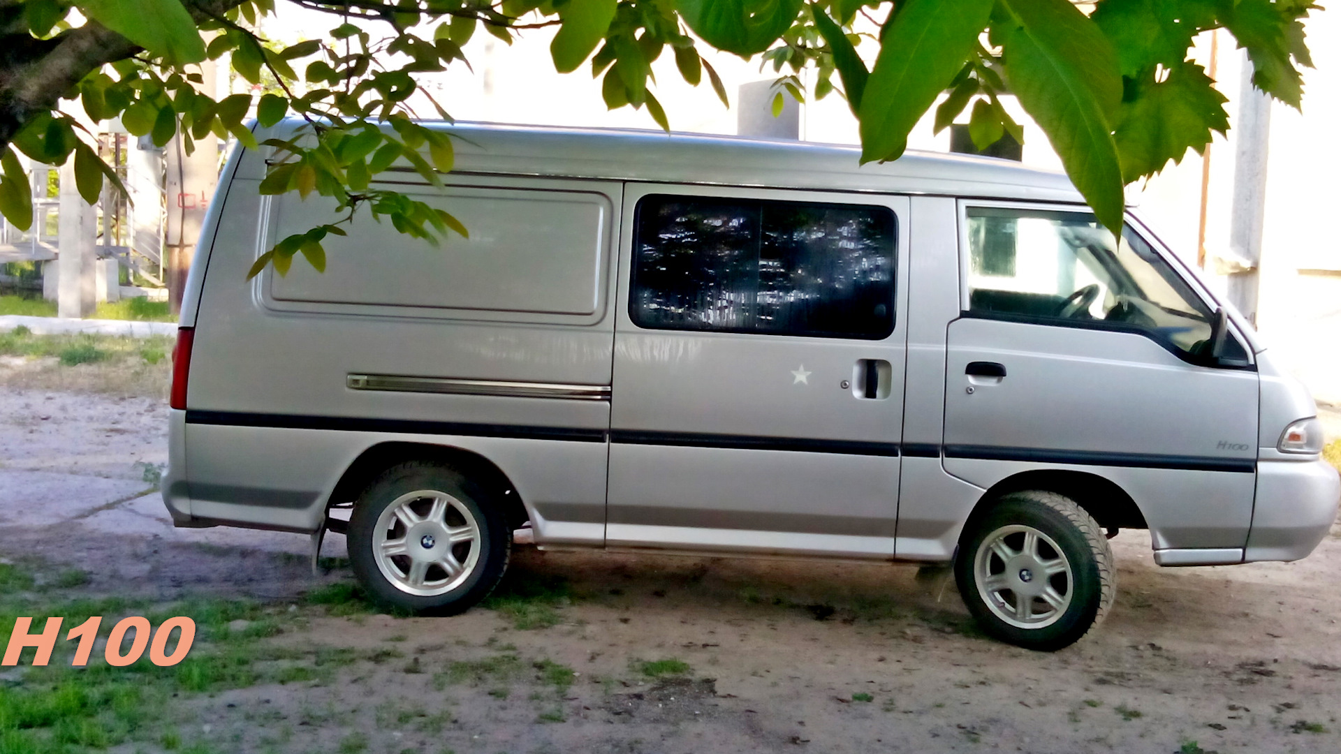 H 100. Hyundai h-ha100. Hyundai h100 stance.