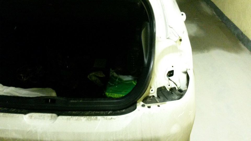 Ремонт задней фары — Peugeot 308 (1G), 1,6 л, 2008 года | электроника ...