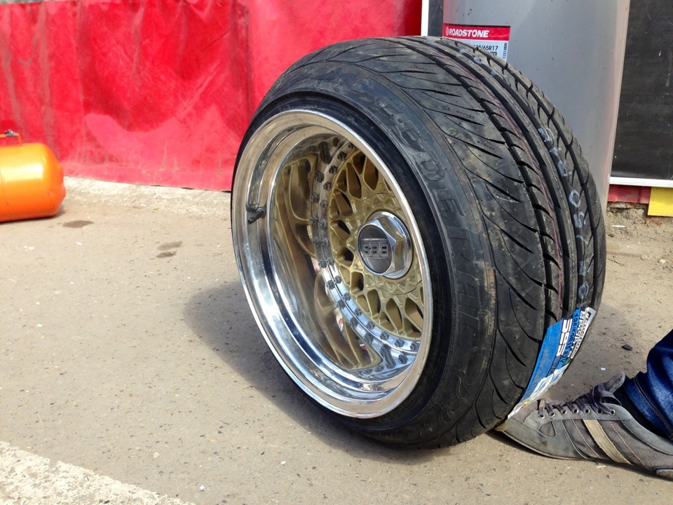 Диски шина 16. Диск 8j r15 225/50. 195 50 R15 9j. 195 60 R15 9j. BBS RS r15 195 50 r15.