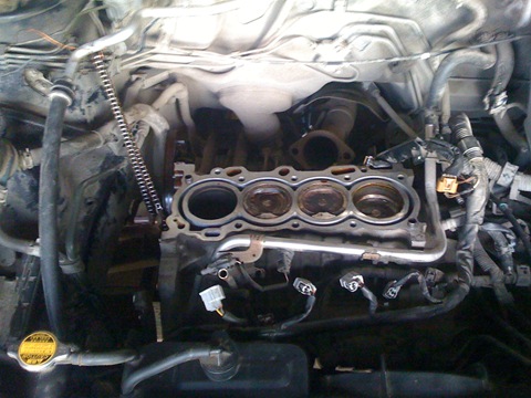 Engine  Day 2  - Toyota Will VS 18 L 2001