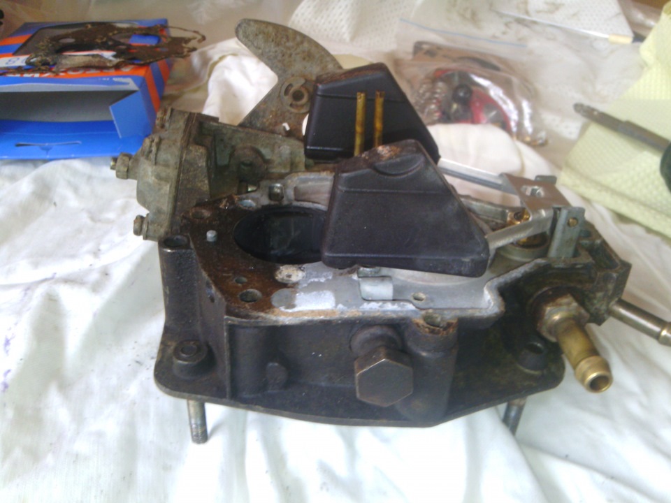 Решился перебрать карбюратор. — Ford Escort Mk3, 1,3 л, 1981 года ...