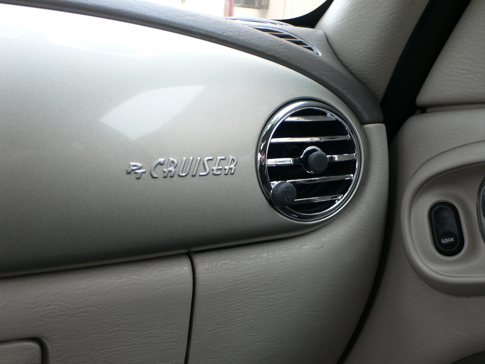 Салон — Chrysler PT Cruiser, 2,4 л, 2004 года | просто так | DRIVE2