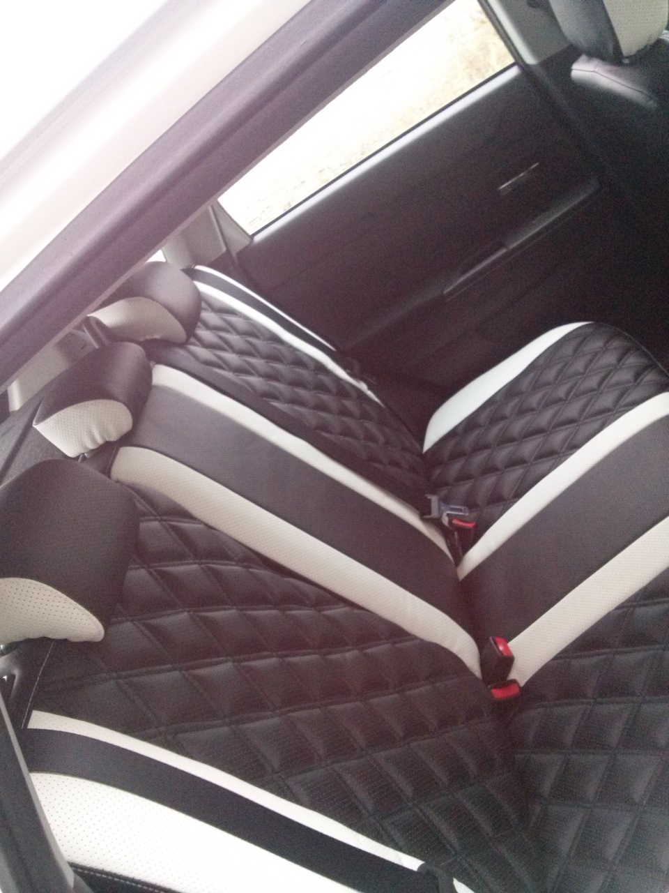 Чехлы — Mitsubishi ASX, 1,6 л, 2014 года | просто так | DRIVE2