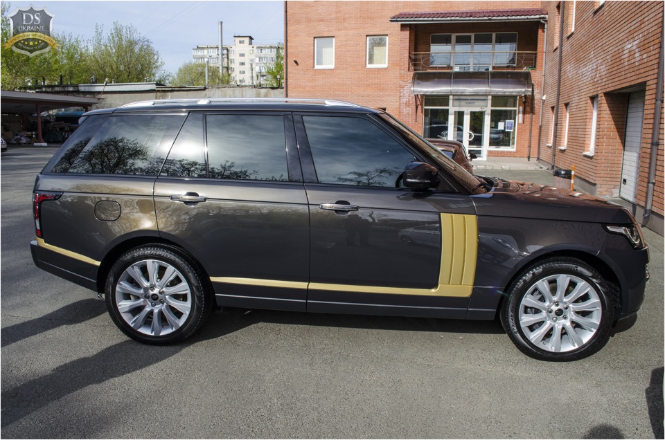 Range Rover Autobiography under Everglass Platinum Comprehensive detailing car