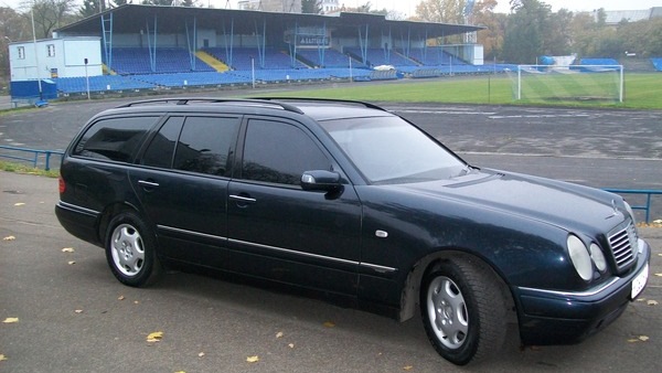 Mercedes-Benz E-class (W210) 2.4 бензиновый 1998 | синий металлик 2.4 ...