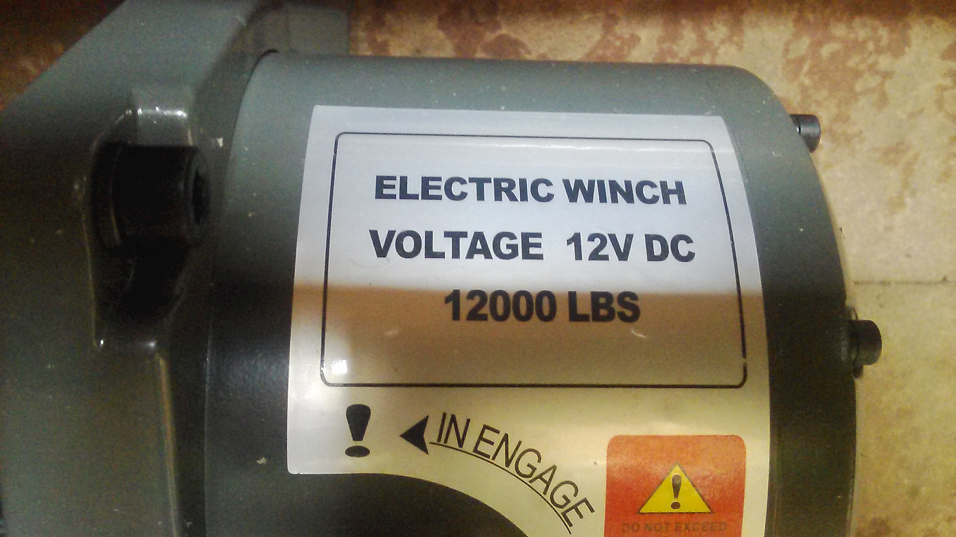 Voltage 12v. Electric winch runningman 12000. Winch 12000lbs брелок. Лебедка Electric winch Voltage 12vdc 12000lbc.. Electric winch Voltage 24v DC 2.0X.