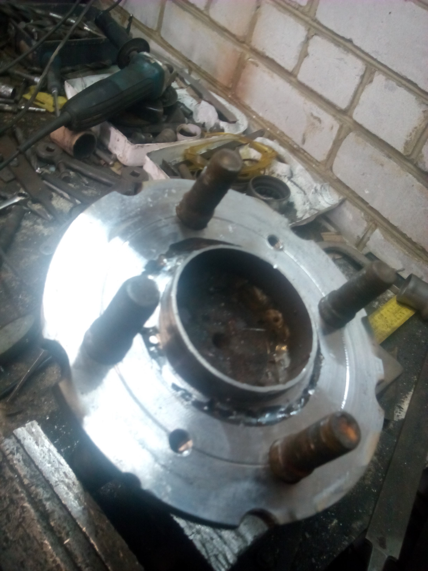 Как поставить диски под четыре болта на пять шпилек — лотус 7, 1,8 л ...