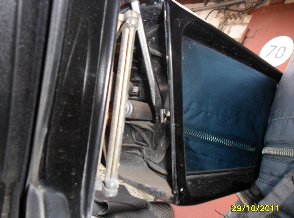 Электропривод зеркала. Снятие. — Mercedes-Benz C-Class (W202), 1,8 л ...