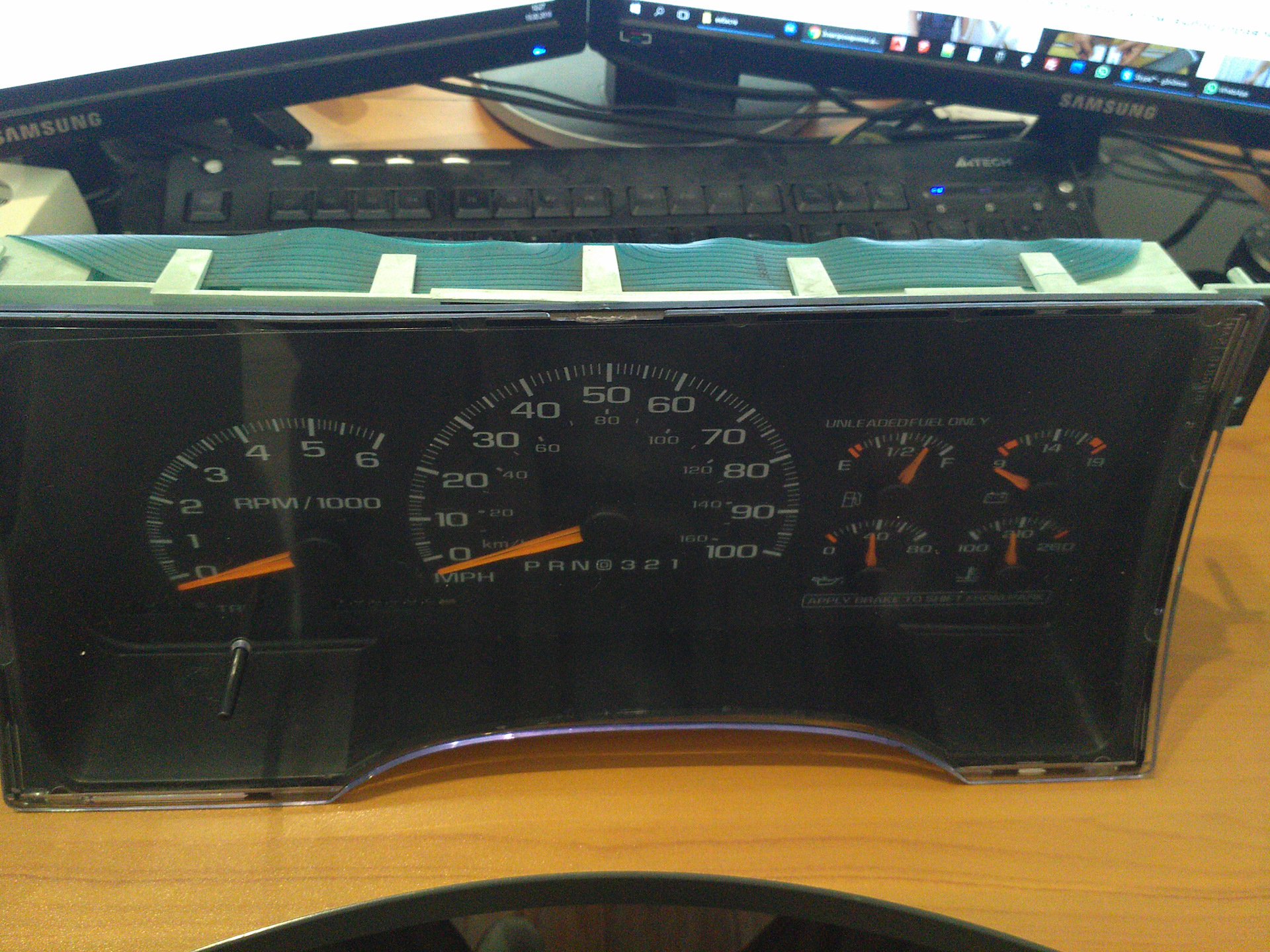 Чиним неработающий счетчик суточного пробега — Chevrolet Tahoe (GMT400 ...