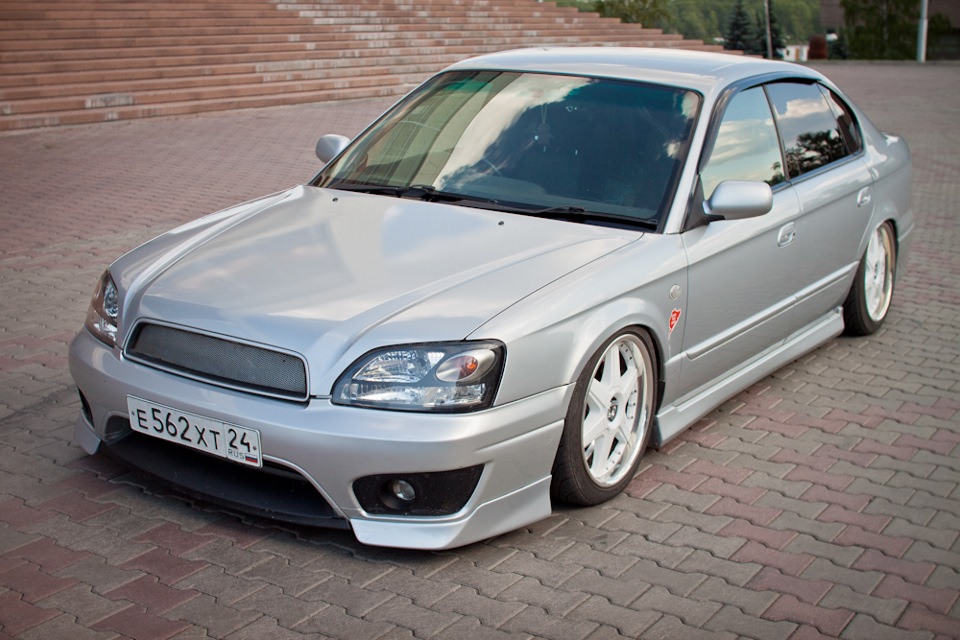 Субару легаси б4. Субару Легаси в4 2002. Subaru Legacy b4 обвес. Субару б4 2000г.