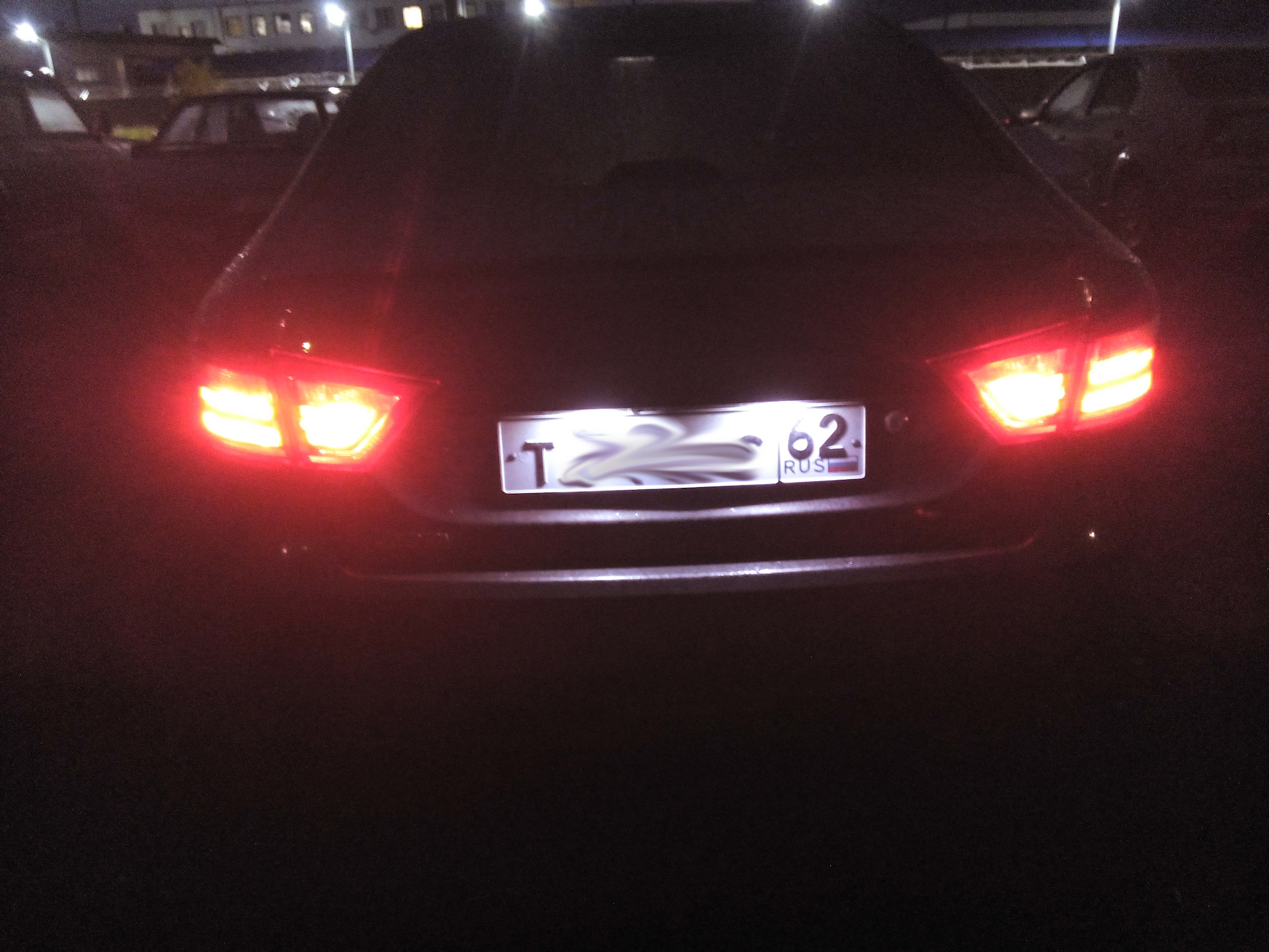 Подсветка номерного знака веста люкс - Lada Vesta, 1,6 л, 2017 года тюнинг DRIVE